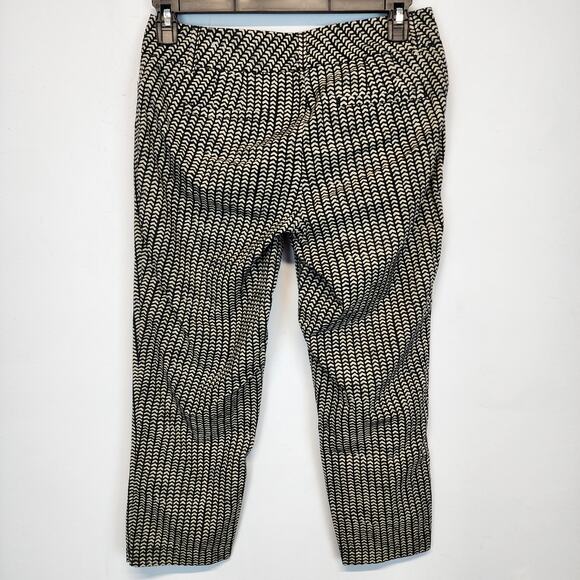 Ann Taylor LOFT Curvy Crop Pants Size 4 Black Taupe Geo Print Stretch Teacher - Picture 2 of 15